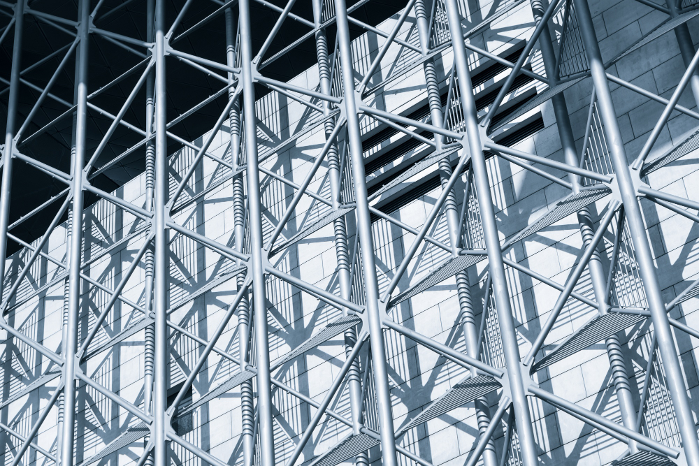 Assembly of a prefabricated structure in an automated warehouse in Ticino.